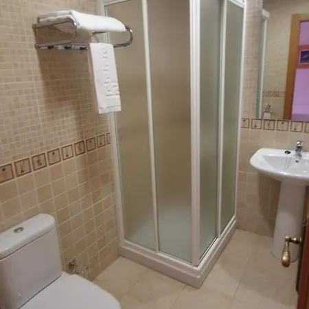 Posada Del Rastro 2*