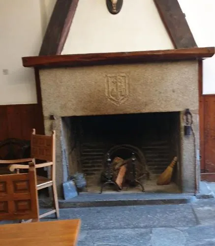 Posada Del Rastro 2*